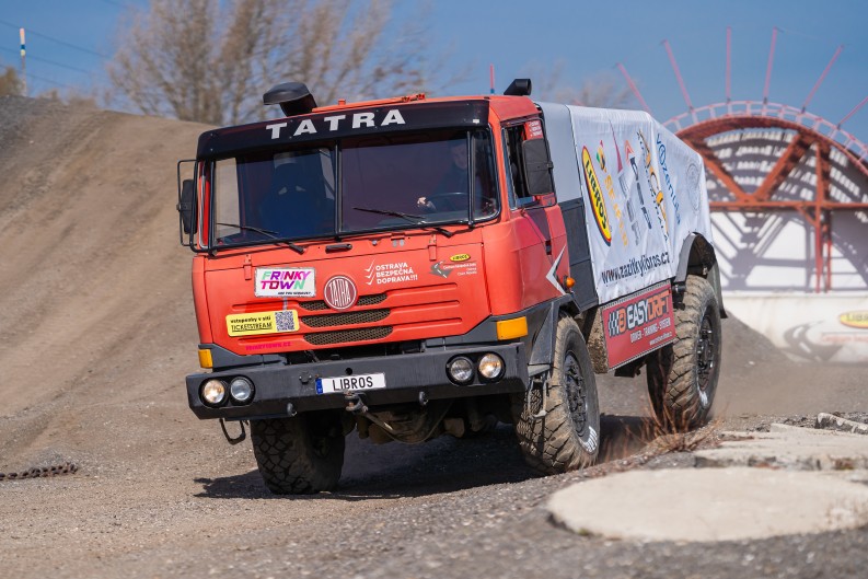 Adrenalinová jízda s Rallye speciálem Tatra 815 4x4
